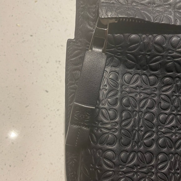 Loewe T pouch - Picture 2 of 9